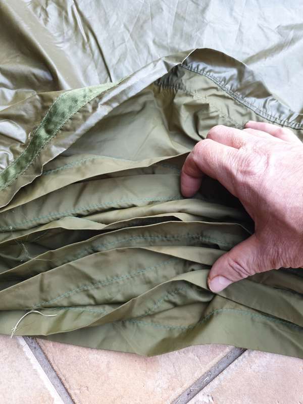 original SWA/Angola RECCE used period multi-layer olive green para-silk nylon summer sleepng bag