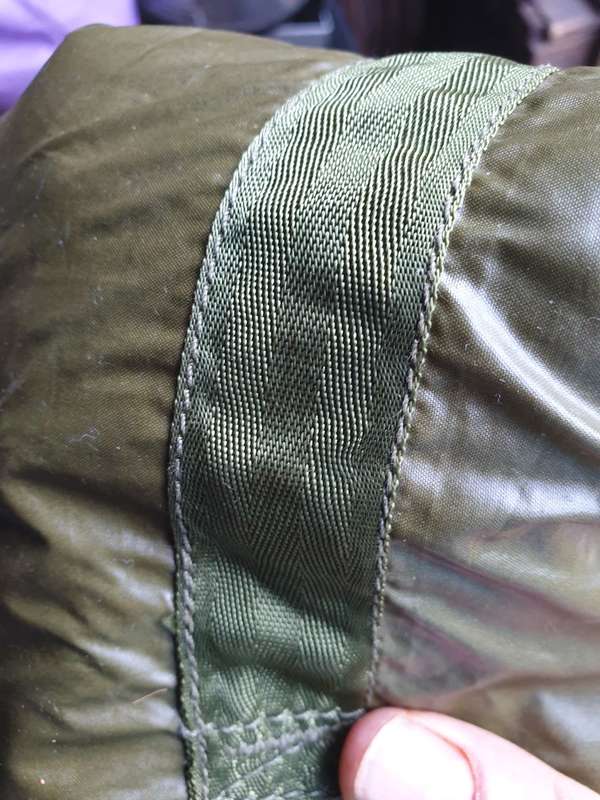 original SWA/Angola RECCE used period multi-layer olive green para-silk nylon summer sleepng bag