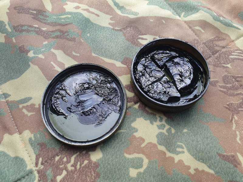 100% original as used SADF SA Army SWA/Angola era issue/used camo cream tub aka black-is-beautiful!