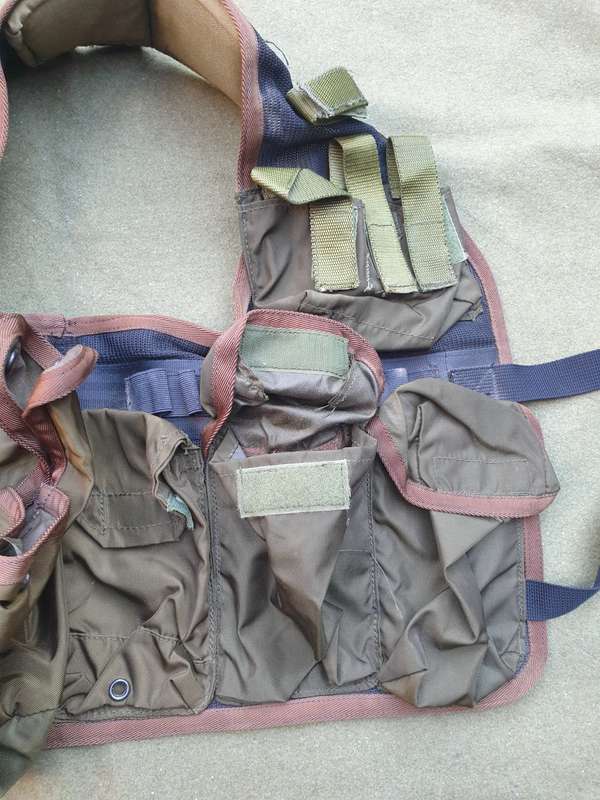 1980s era pvt purchase Clansman made olive green Niemoller style R1 mag assault vest (37mm/40mm)