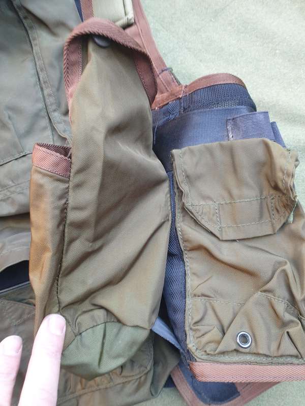1980s era pvt purchase Clansman made olive green Niemoller style R1 mag assault vest (37mm/40mm)