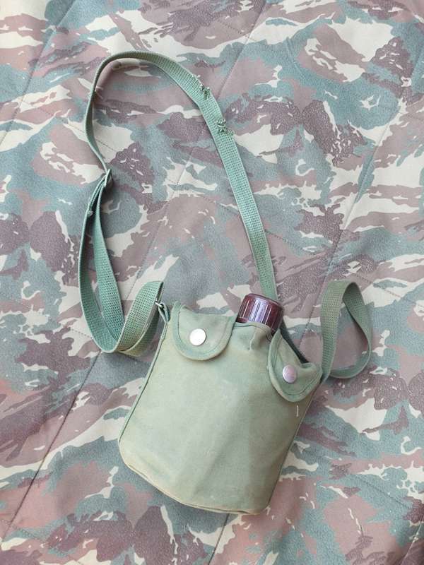 Complete original PLA Chinese CHICOM type 78 canteen & mess kit with cover in good complete used