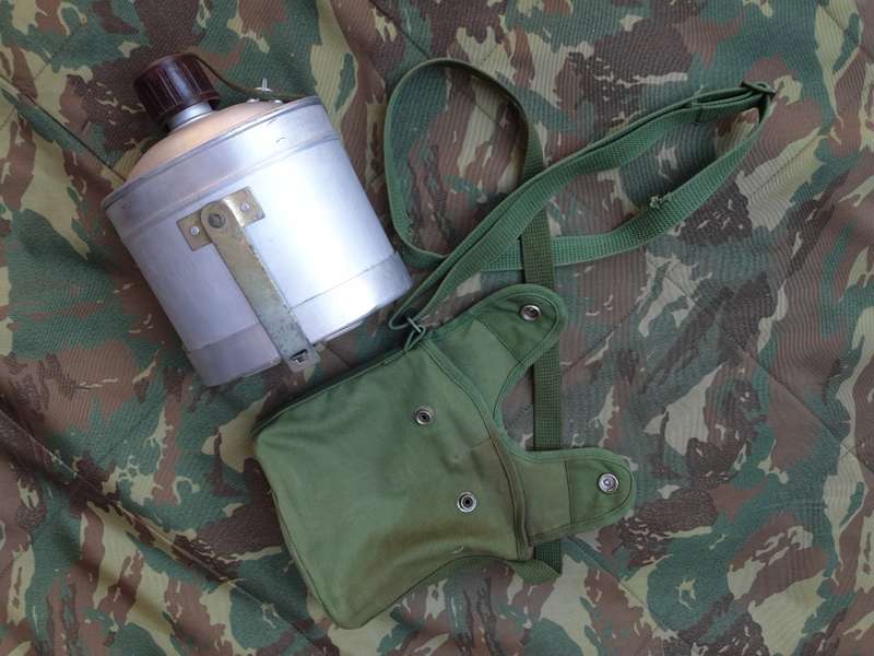 Complete original PLA Chinese CHICOM type 78 canteen & mess kit with cover in good complete used