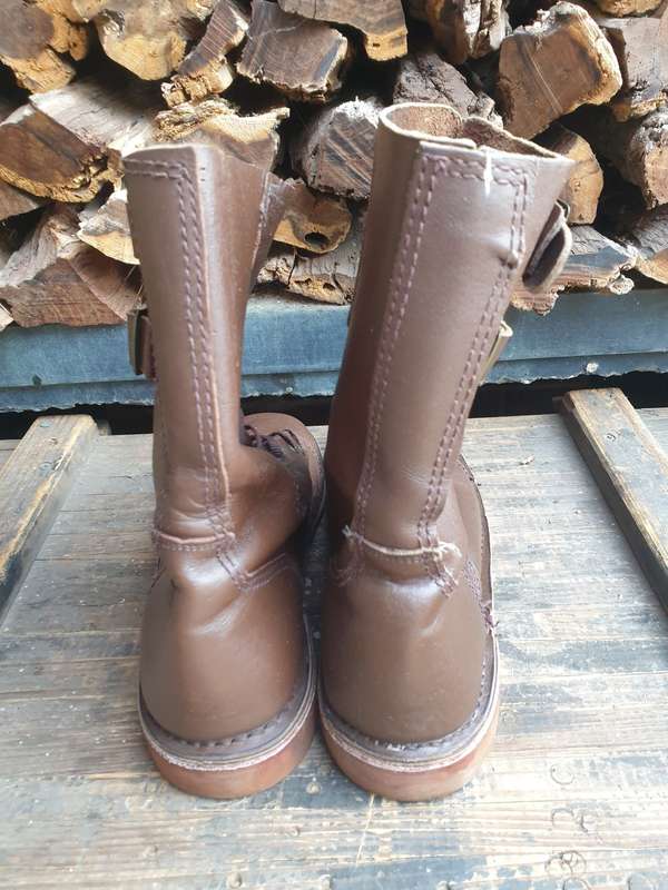 brown leather double buckle Rhodesian type/style combat boots size 8/9 UK in good used condition