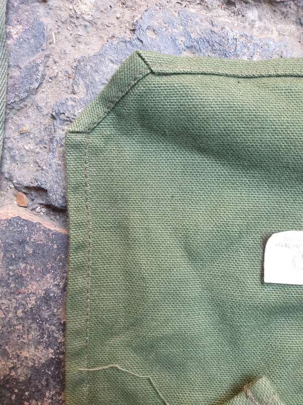 SADF SA Army used/issue 10 man medical pack (green cotton) sling-bag section medic bag empty as new