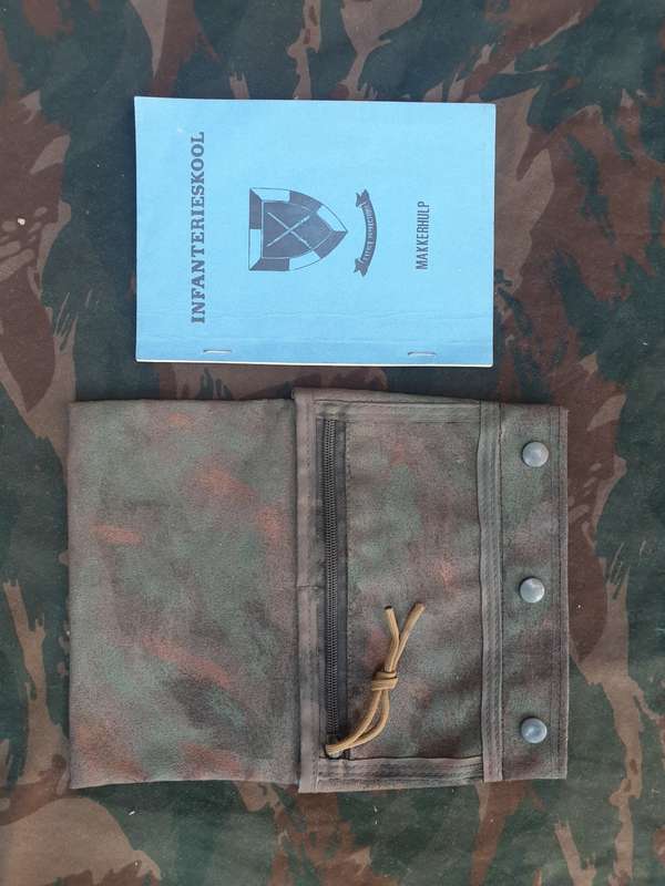 unknown hand camo`ed (original black) nylon un-padded pouch came with lot of Recce gear nr3