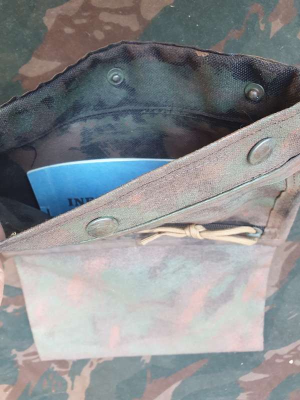 unknown hand camo`ed (original black) nylon un-padded pouch came with lot of Recce gear nr3