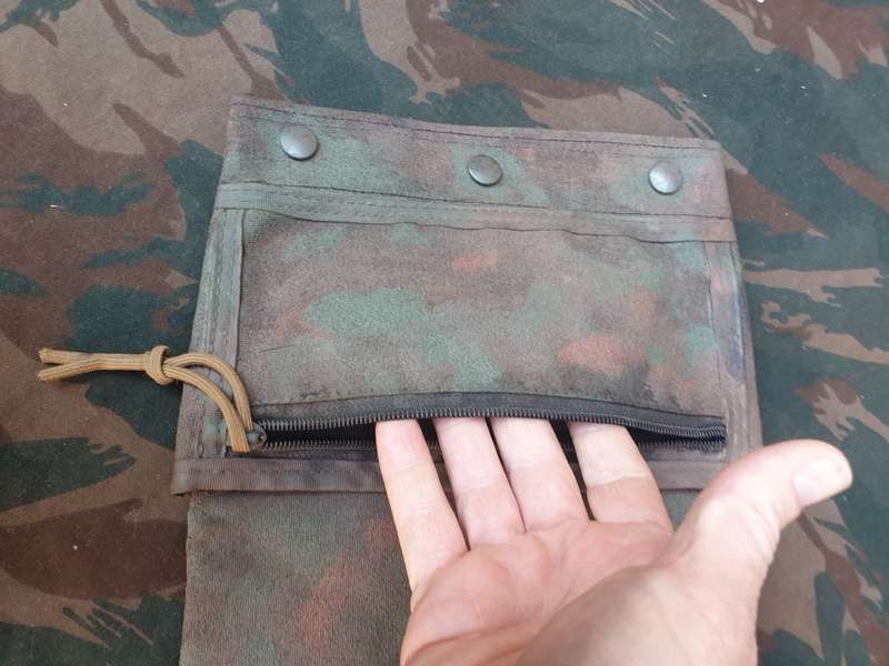 unknown hand camo`ed (original black) nylon un-padded pouch came with lot of Recce gear nr3