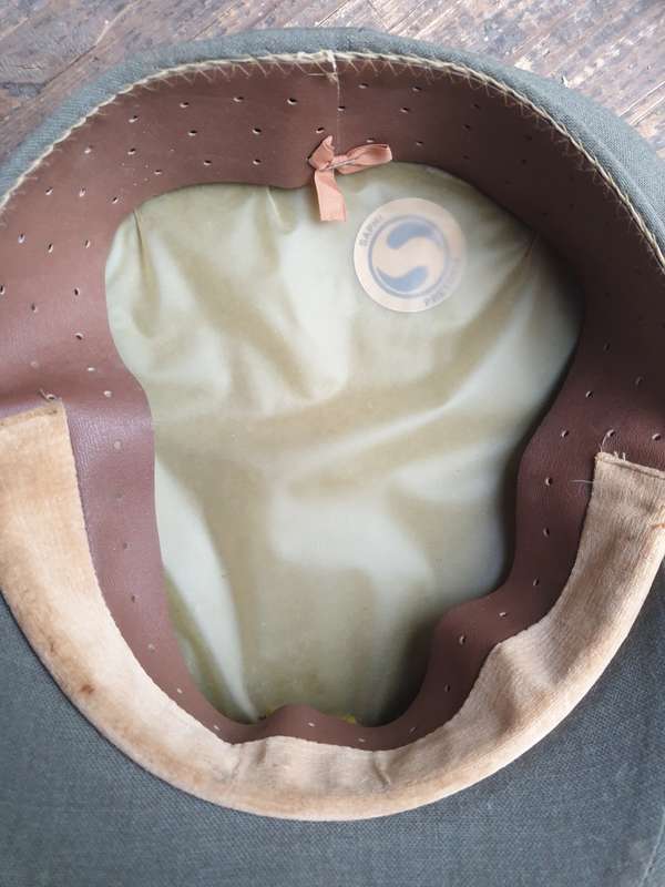 rare SWATF senior officers peak cap - SWA/Angola bushwar era - size 58cm - peak not cracked