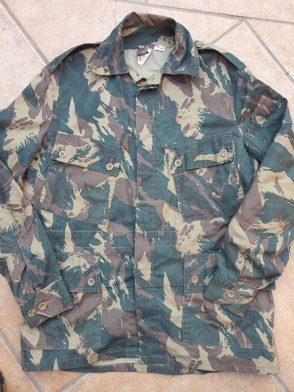 Original ex-homelands Bantustan Transkei TDF lizard camo bush-jacket (Rhod style) Med size as new