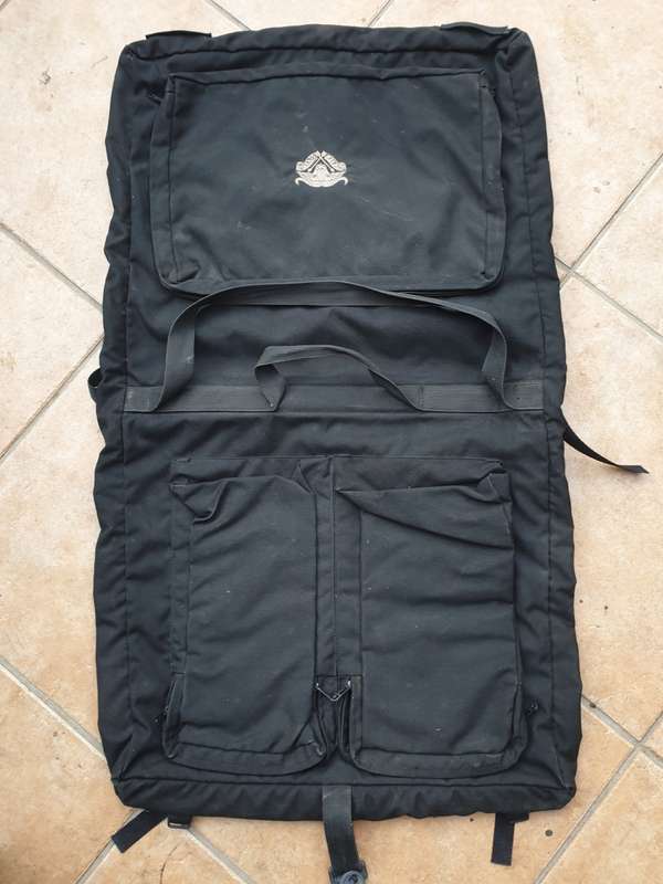 original quality/well made 32 Bn Pvt purchase suit-bag/uniform black CORDURA nylon "valise"