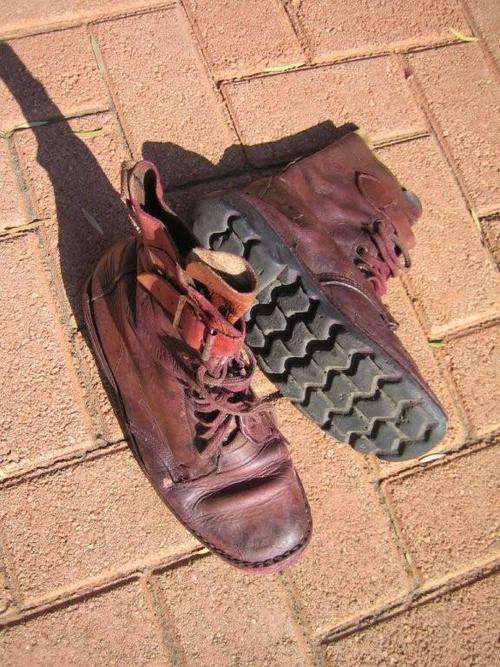 SA Special Forces boots - waxys size 8 (?)