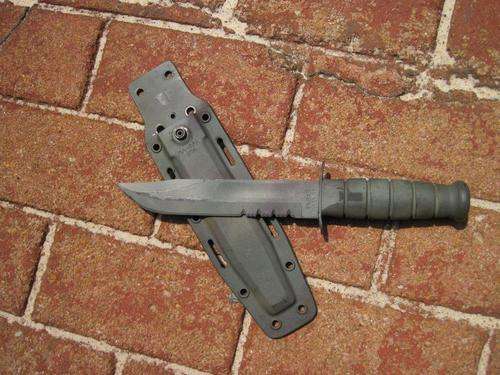 A modern Ka-bar fighting knife