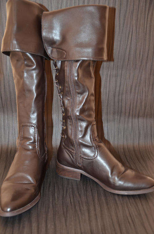 San Marina ladies brown leather boots size 4