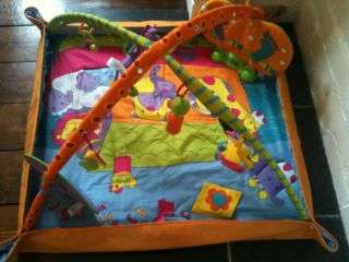 Tiny Love Gymini Kick & Play - Total Playground!!As new,excellent condition!!!