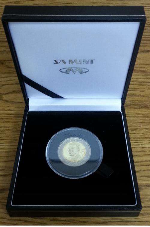 **WOW**2008 MANDELA B-DAY R5 UNC IN BEAUTIFUL SA MINT BOX!!UNCIRCULATED COIN!!**SEE PICS!!