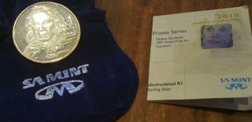**2010 PROTEA SERIES NADINE GORDIMER UNCIRCULATED SILVER R1**IN SA MINT BAG WITH COA**