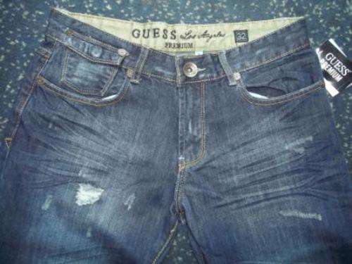 GUESS CROSSOVER ROCKER JEANS SIZES 30, 32, 34, 36 ONLY *** FESTIVE SPECIAL***