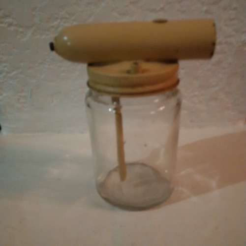 SPRAY PAINT JAR (cream top)