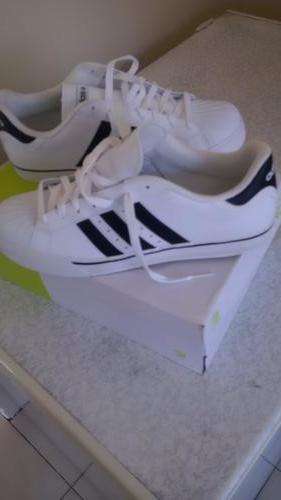 ADIDAS SNEAKERS SIZE 10