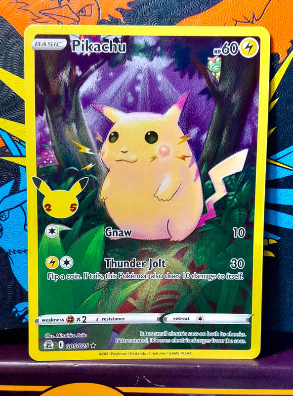 Pokemon Card - Pikachu 005/025 - Celebrations 25th Anniversary - Holofoil