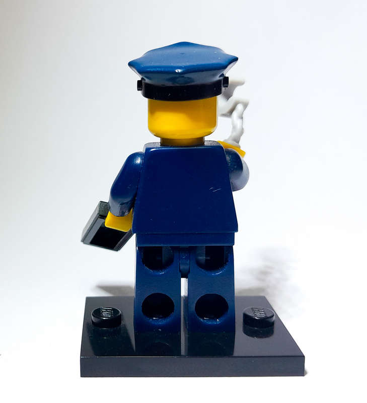 Lego Minifigures - Policeman - Series 9 - 2013 (Complete)