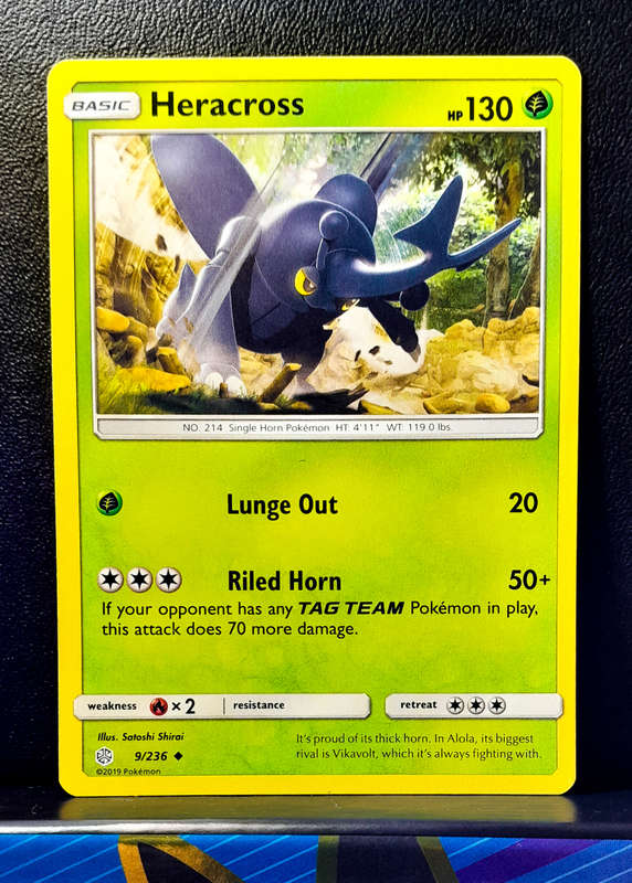 Pokemon Cards - Heracross 9/236 - Sun & Moon, Cosmic Eclipse
