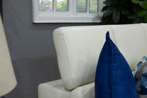Genis Corner Suite