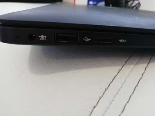 ***DEMO MODEL PRESTIGIO SMARTBOOK OVER 9HR BATTERY LIFE**