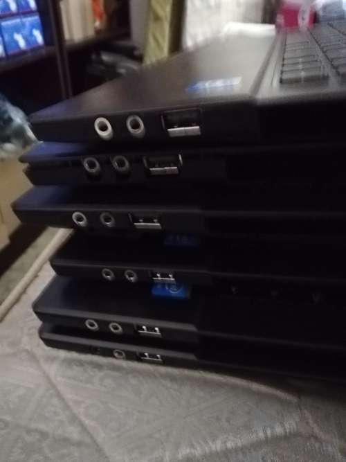***LOT OF LAPTOP PARTS***MOTHERBOARDS, SCREENS, KEYBOARDS, BATTERIES***