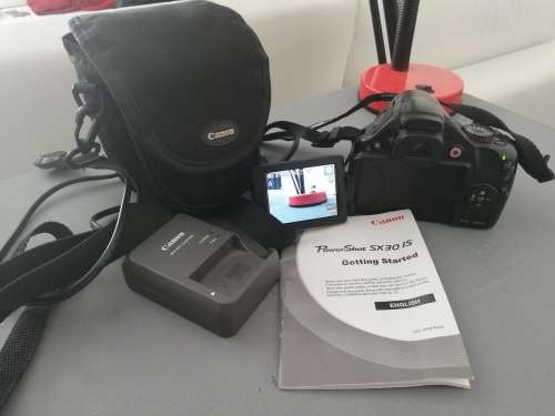 ***CANON POWERSHOT SX30 IS WITH BAG, CHARGER, MEMORY CARD****R99 FREIGHT