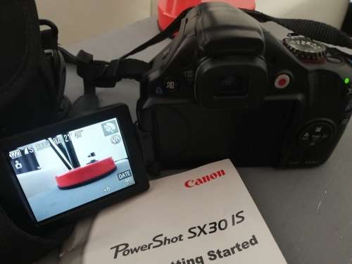 ***CANON POWERSHOT SX30 IS WITH BAG, CHARGER, MEMORY CARD****R99 FREIGHT