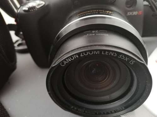 ***CANON POWERSHOT SX30 IS WITH BAG, CHARGER, MEMORY CARD****R99 FREIGHT