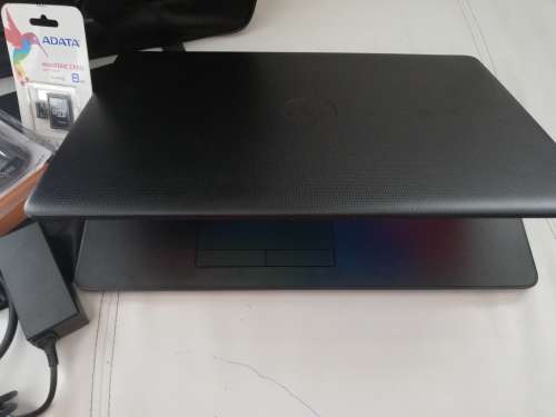 ***LATE ENTRY***Brand New HP 15 Laptop with Bag,Wireless Mouse,Memory Card and charger***R99 Freight