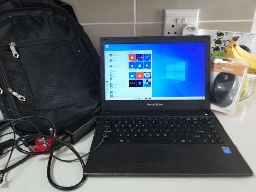 *DEMO PROLINE HOMECHOICE LAPTOP, WITH BAG AND WIRELESS MOUSE**