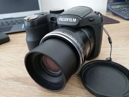 ***FUJIFILM FINEPIX S2950, LIKE NEW CONDITION, WITH 8GB MEMORY CARD**R99 POST**