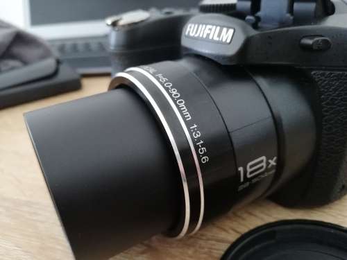 ***FUJIFILM FINEPIX S2950, LIKE NEW CONDITION, WITH 8GB MEMORY CARD**R99 POST**