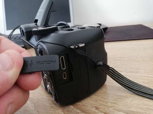 ***FUJIFILM FINEPIX S2950, LIKE NEW CONDITION, WITH 8GB MEMORY CARD**R99 POST**