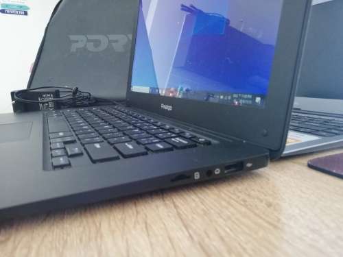 ***DEMO MODEL PRESTIGIO SMARTBOOK OVER 9HR BATTERY LIFE**
