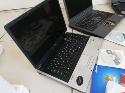 ***6x LAPTOPS,HARD DRIVES, DISKS, WIFI ROUTERS, REMOTE BOOSTERS, BAG, SPEAKERS**READ AD******