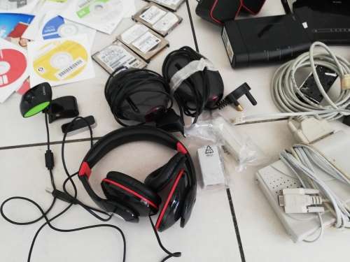 ***6x LAPTOPS,HARD DRIVES, DISKS, WIFI ROUTERS, REMOTE BOOSTERS, BAG, SPEAKERS**READ AD******