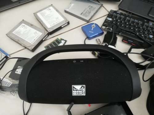 ***6x LAPTOPS,HARD DRIVES, DISKS, WIFI ROUTERS, REMOTE BOOSTERS, BAG, SPEAKERS**READ AD******