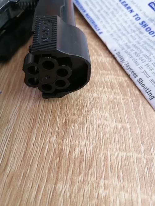***DAISY POWERLINE GAS POWERED PELLET GUN, 6 SHOT, SEMI AUTO**R99 FREIGHT ***