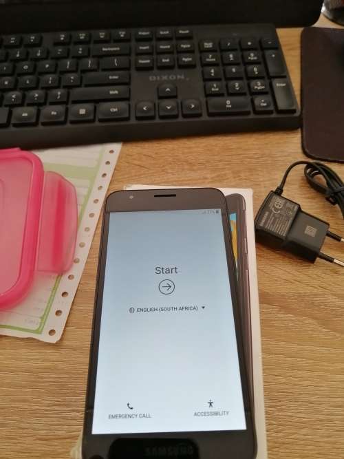 ***BRAND NEW HUAWEI Y5  DUEL SIM 4G , 32GB  IN BOX***R99 FREIGHT**