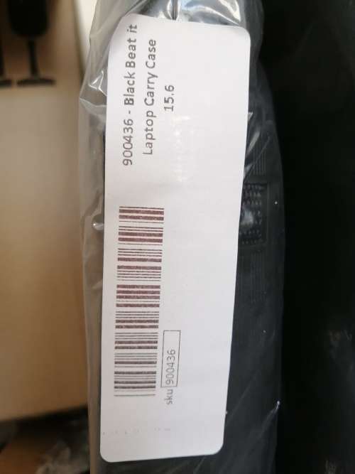 ***LAST LOT**20 X BRAND NEW SEALED BLACK BEAT IT 15.6 INCH TOP QUALITY LATOP BAGS***BID PER 10***