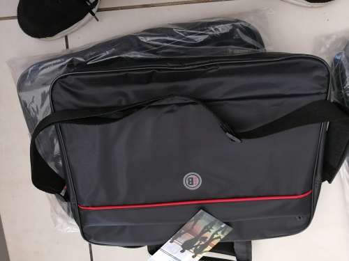 ***LAST LOT**20 X BRAND NEW SEALED BLACK BEAT IT 15.6 INCH TOP QUALITY LATOP BAGS***BID PER 10***