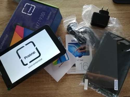 **LAST ONE**NEW PROLINE DUEL SIM 3G TABLET, COVER ,SCREEN PROTECTOR, 16GB M/CARD ETC*R99 FREIGHT*