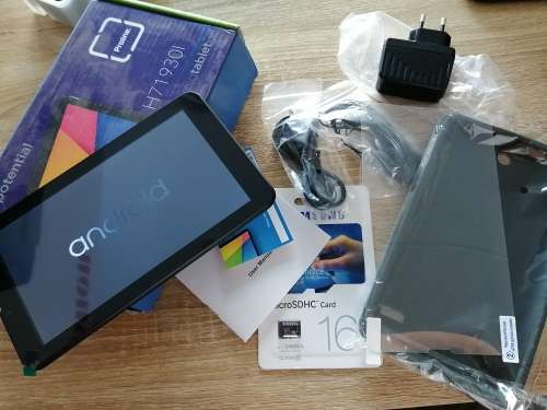 **LAST ONE**NEW PROLINE DUEL SIM 3G TABLET, COVER ,SCREEN PROTECTOR, 16GB M/CARD ETC*R99 FREIGHT*