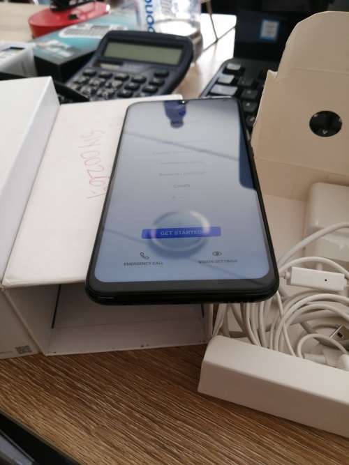 ***LATE ENTRY***BRAND NEW HUAWEI P SMART DUEL SIM, 64GB, 3GB RAM***R99 FREIGHT**