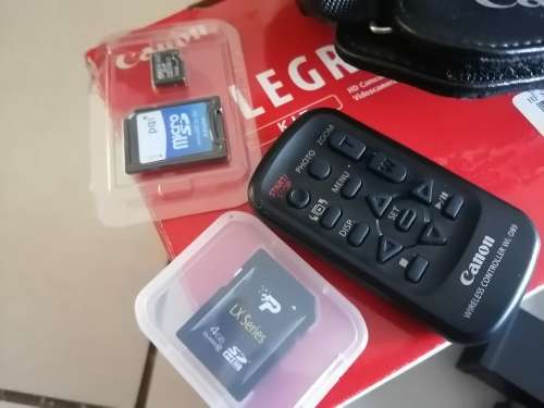 ****FULL PROFESSIONAL CANON LEGRIA AND ALL EQUIPMENT, USED ONCE OVER R20 000 VALUE***